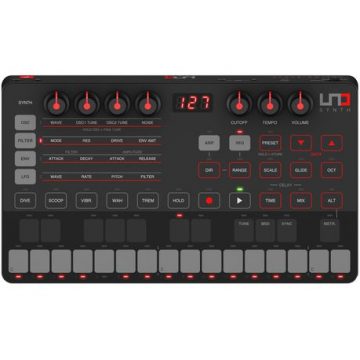 IK Multimedia UNO Synth